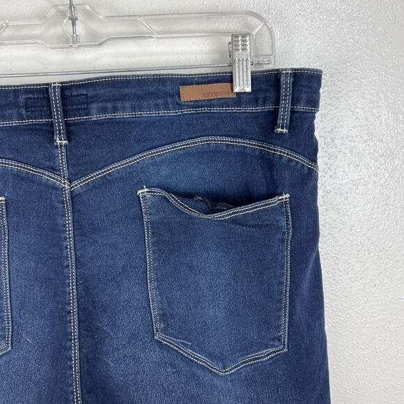 Extreme Jean Shorts Women 40 - 2X Blue Denim Stretch Casual Bottoms - Picture 8 of 10